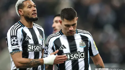 火箭终结马刺四连败，格林砍下21+7，汤普森25分，申京9+11助威胜利